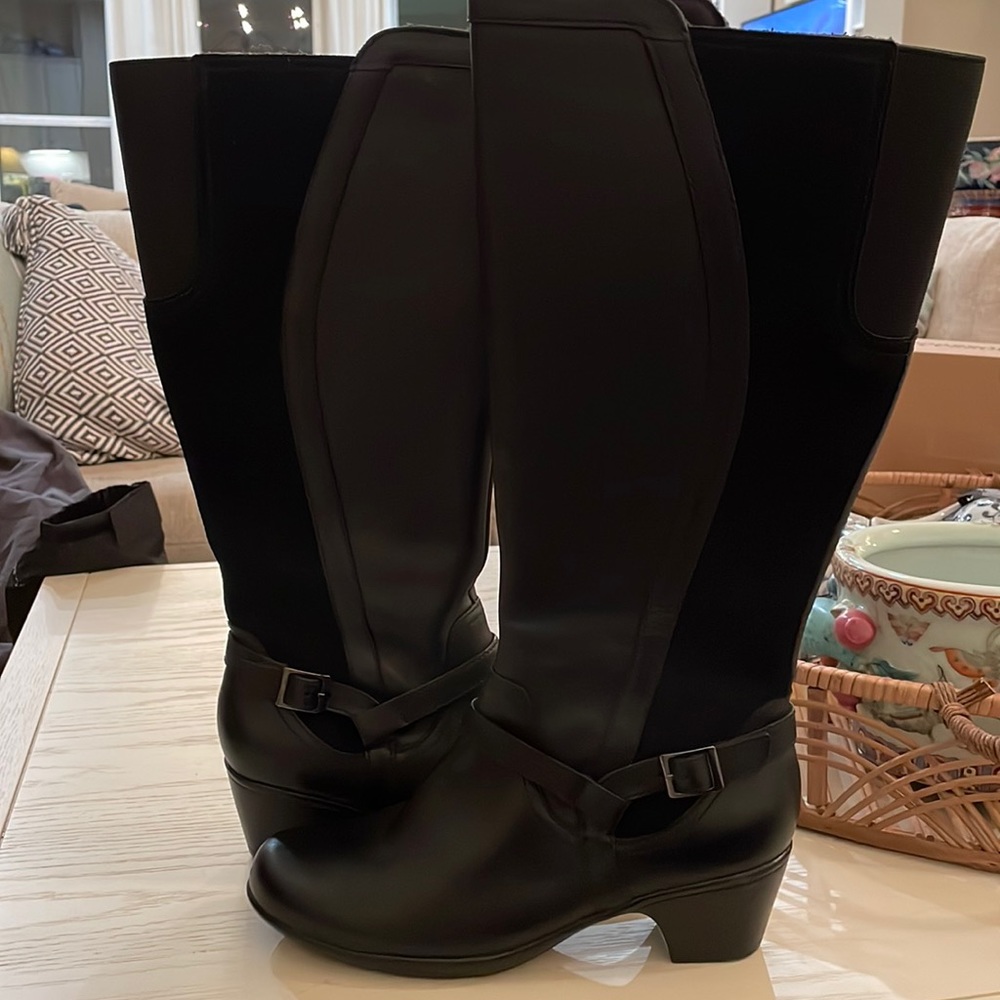 Clarks Ingalls Baltic Boots Black 8M New with tags